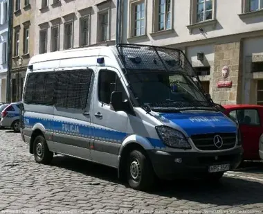Na A4 zatrzymano ciężarówkę z gaśnicami - śledczy doliczyli się 3000 ton odpadów